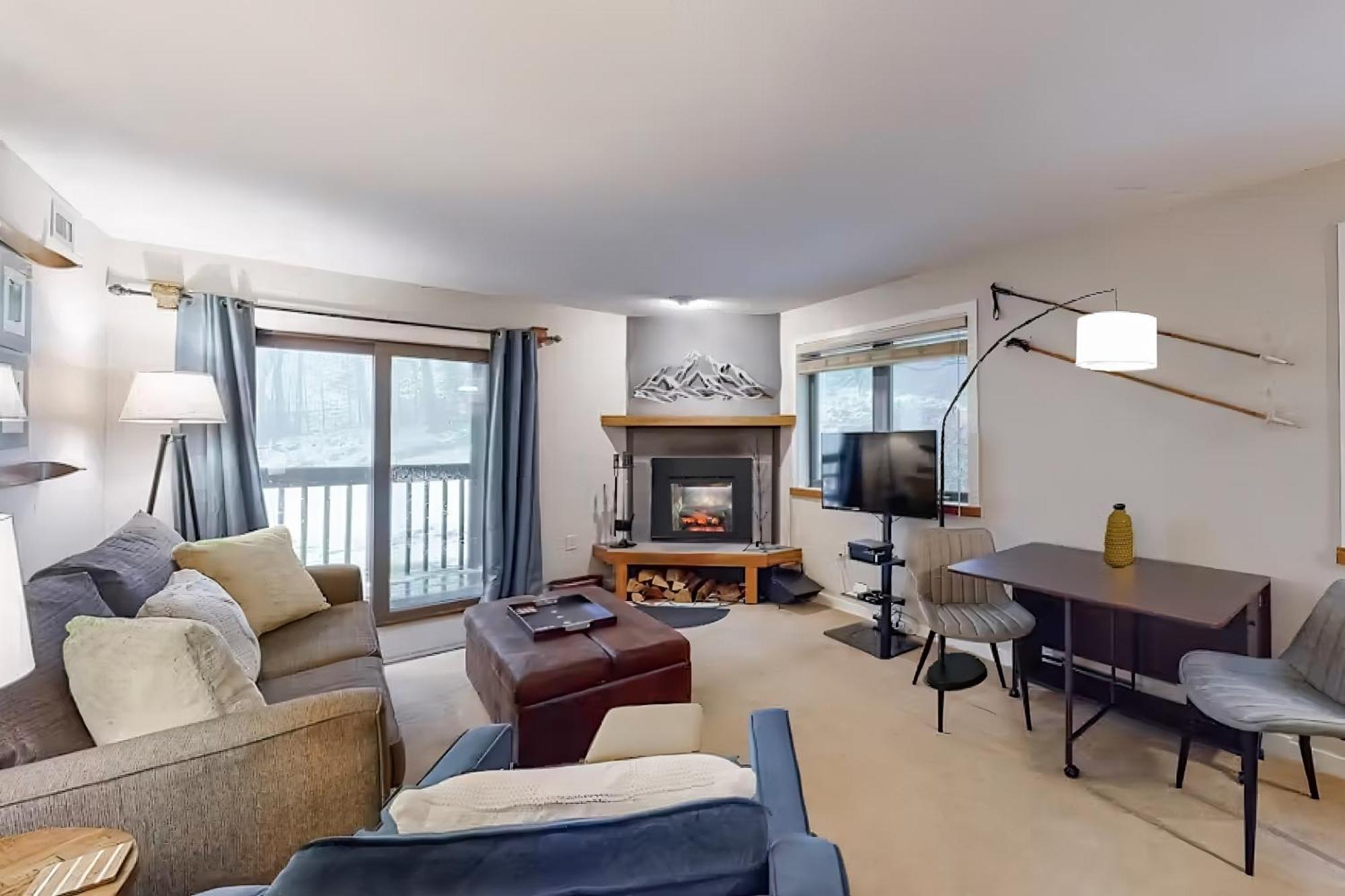 Okemo Mountain Lodge Ludlow Room photo